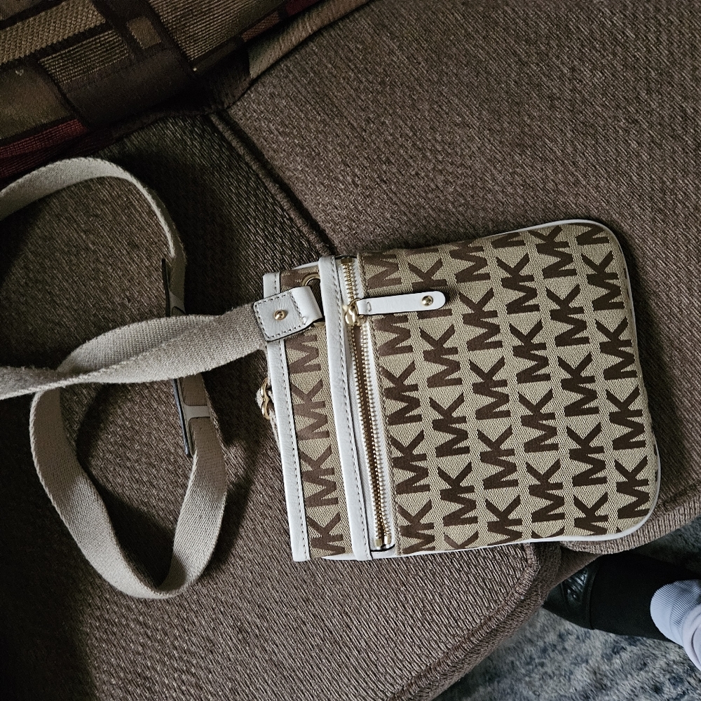 Michael Kors Crossbody